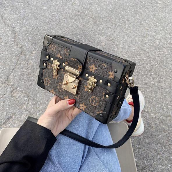 Velyn.bag CR7368 Tas Selempang Modis Remaja wanita ready import terbaru 1kg bisa 2 tas BQ3475