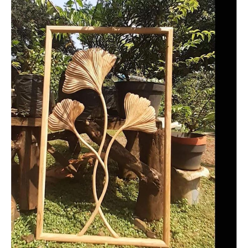 Ornamen dinding kayu jati floral