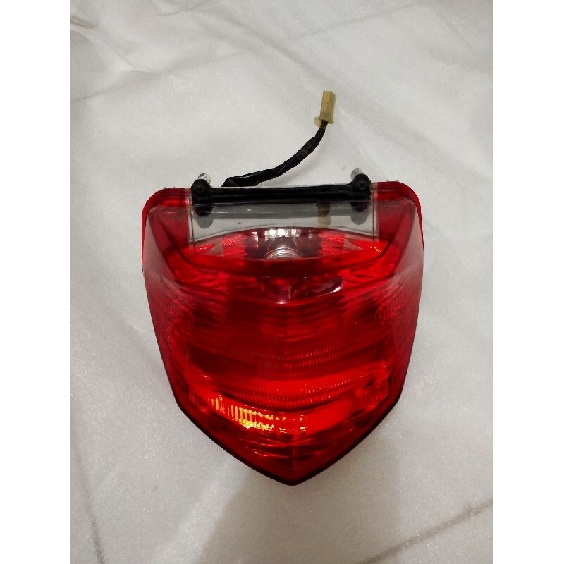 lampu stop lampu belakang cb 150 r cb150r old kumplit breket original