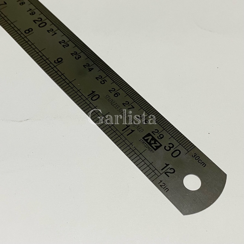 

Penggaris Besi 30 cm