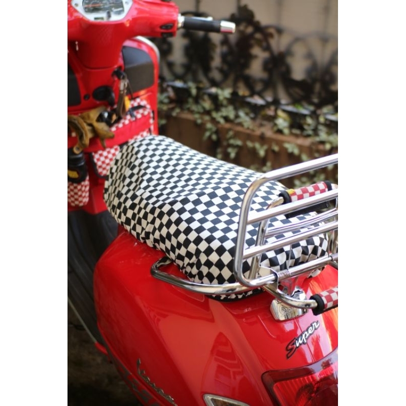 SEAT COVER CHECKERBOARD SARUNG JOK MOTOR CATUR VESPA KLASIK DAN MODERN