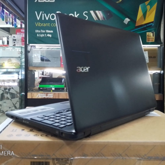 LAPTOP LEPTOP ACER AMD A10 RAM 4 GB HDD 1 TB 15INC VGA RADEON 2GB SIAP PAKAI MULUS COCOK UNTUK GAMING DESIGN