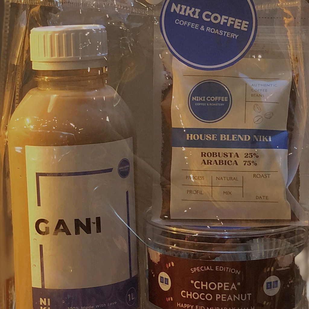 

Hampers Iced Cappucino 1 Liter + Iced Taro 1 Liter + 1 Onion Stick