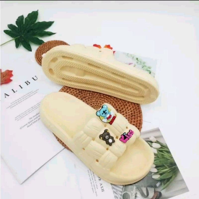 sandal slop wanita vanchnee karet senyawa model koya kiss