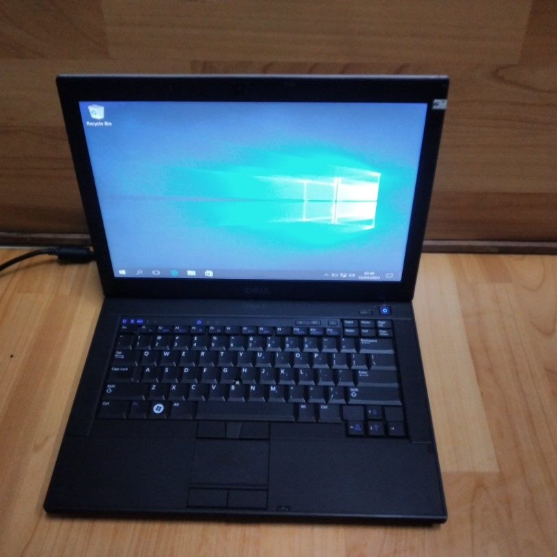 Laptop Core i5 Dell Latitude E6410 Ram 4 Gb Ddr 3 HDD 320 GB Minus batre