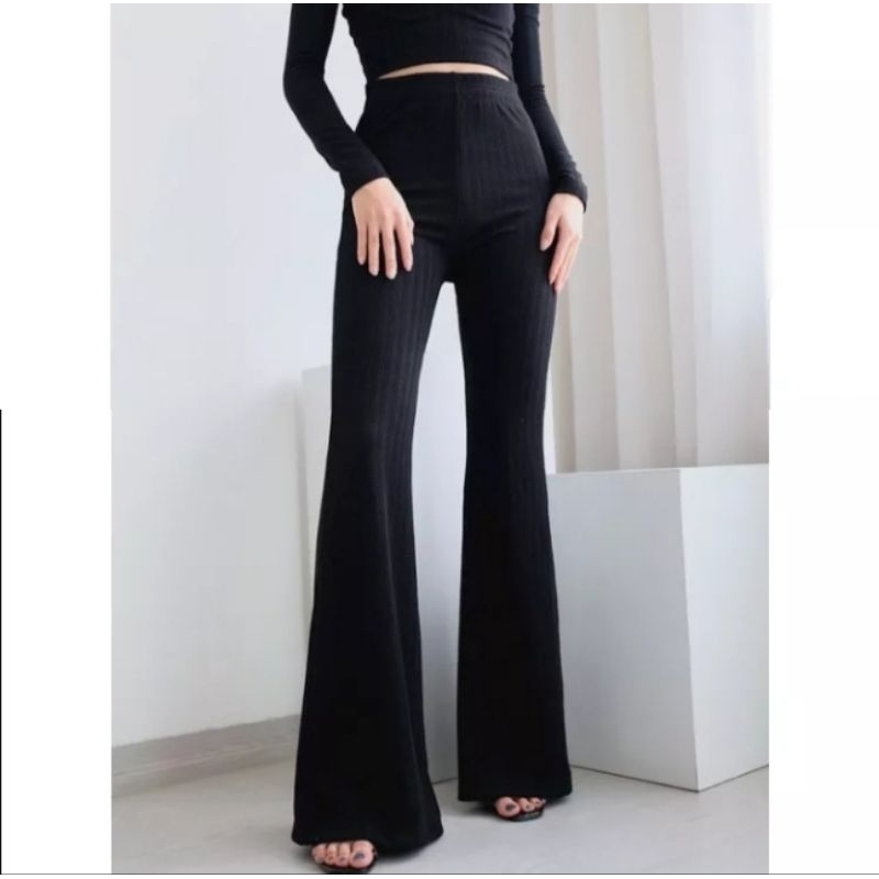 KADAKA - Celana flare high waist size XS-S (label S)  warna HITAM