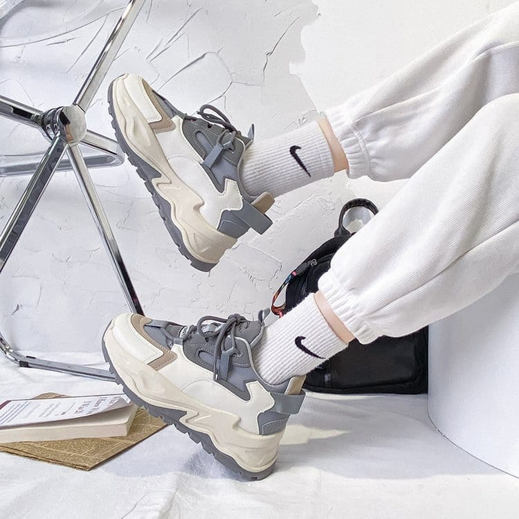 &quot;FREE BOX&quot; LV0082 Sepatu Sneakers Wanita  Sport Shoes Sepatu Fashion Wanita Korea Premium Quality