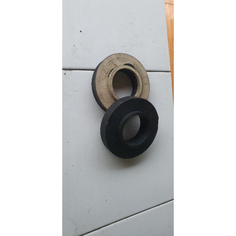 bantalan/peninggi per belakang wuling confero