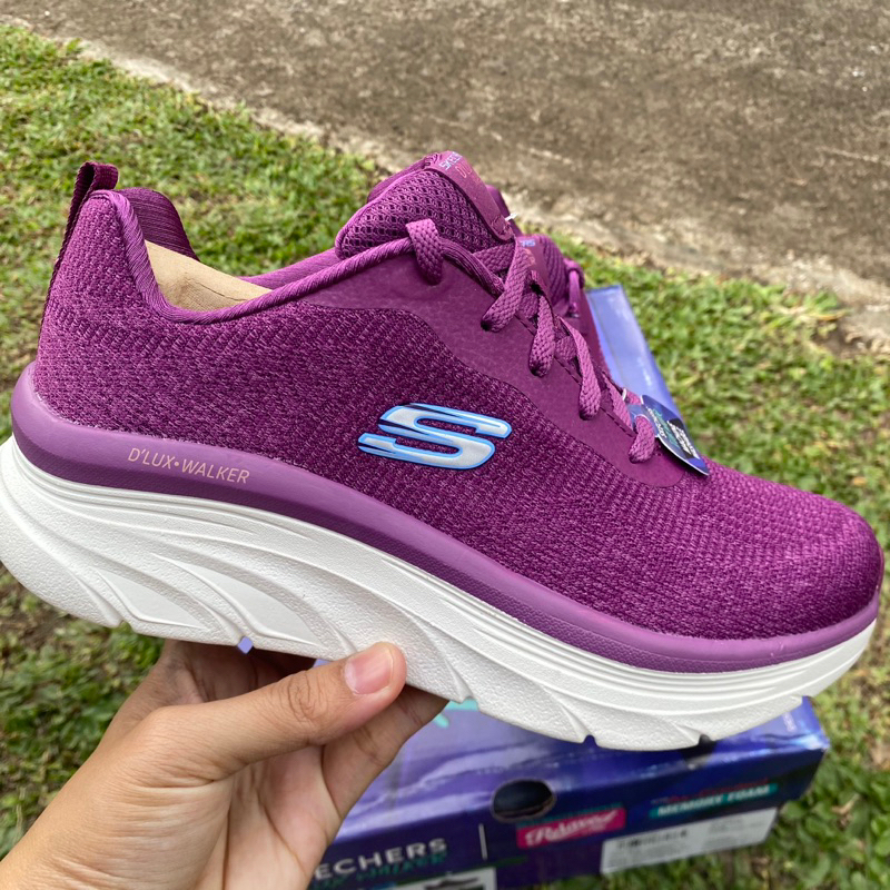 Diskon upto 70% Skechers DLux Walker Daily Beauty size 37,39,40