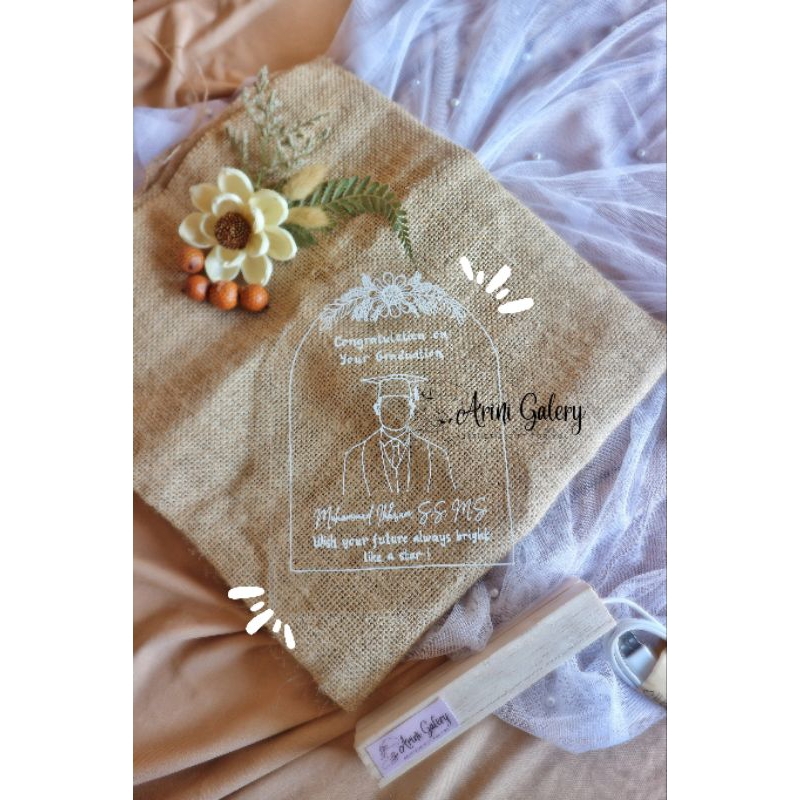 Akrilik Lettering Custom - Lampu Tidur Akrilik - Akrilik Letering Lengkung - Akrilik Kado Wisuda