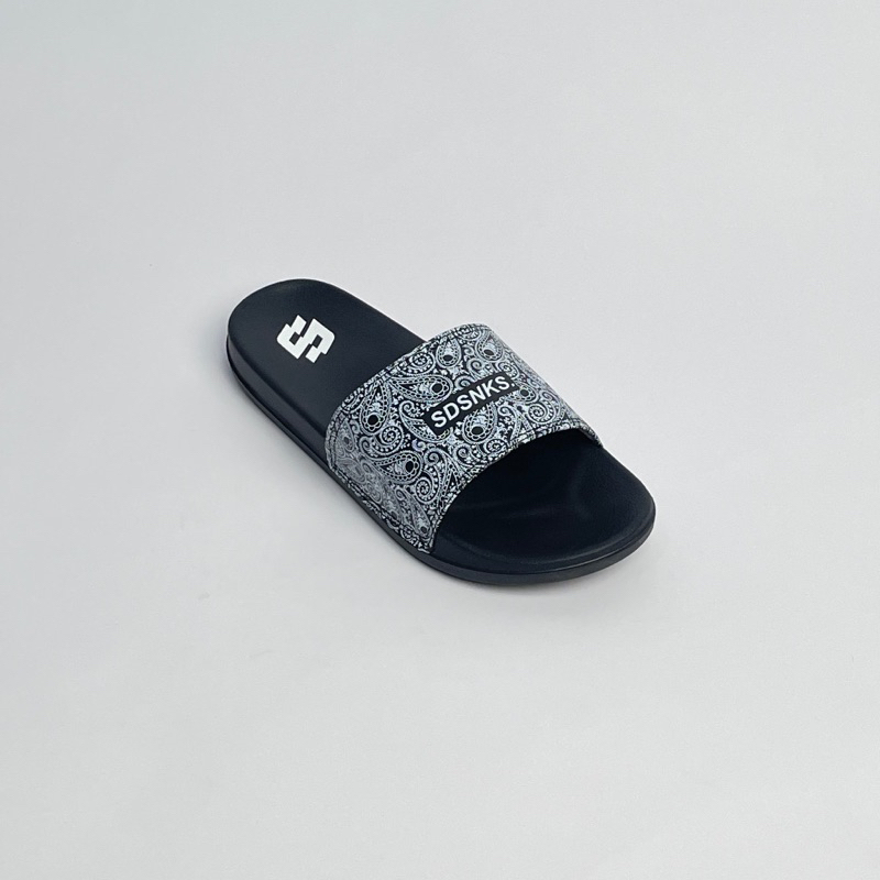 Sandal Slide Pria Sandal Pria Rouvin Paisley Black Original