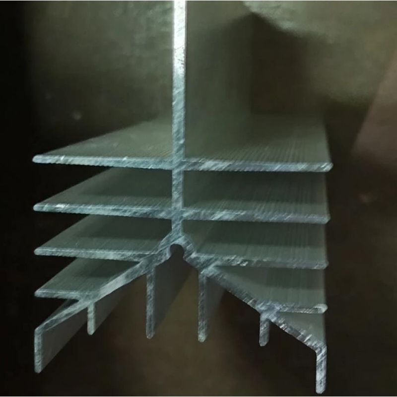 PENDINGIN 4TR 4 TR SANKEN FINAL TOSHIBA HEATSINK Y TRANSISTOR FINAL HEADSINK HEATSING HEADSING ALUMI