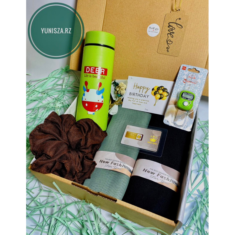 

Hampers Hijab Polos/Kado Ulangtahun/Kado Wisuda/Kado Pernikahan/Hampers Murah