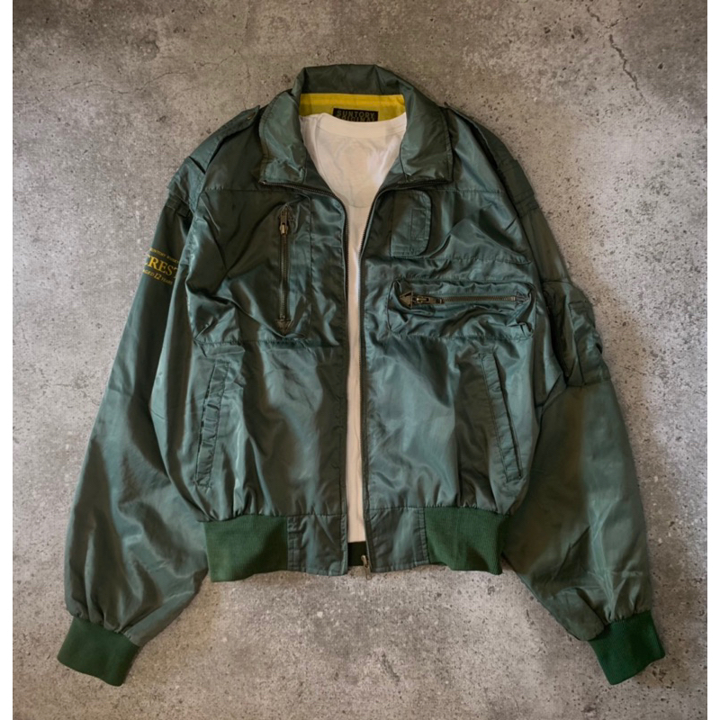 JAKET UTILITY SUNTORY DESIGN