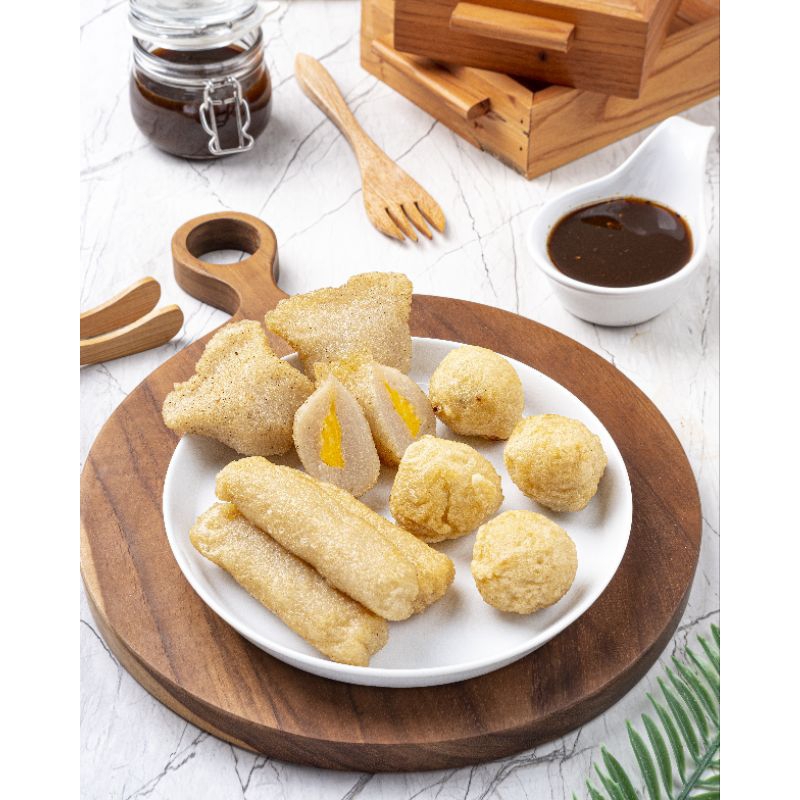 

Pempek Campur Asli Palembang paket isi 10 pcs (Frozen)