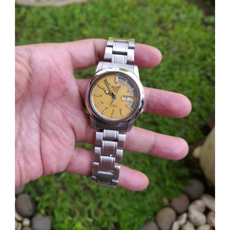 seiko 5 7s26 gold military matic