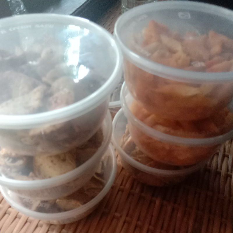 

aneka makanan ringan