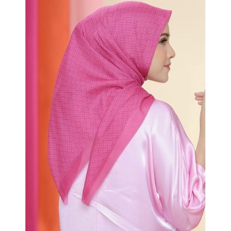 Buttonscarves Buttonscraves Tapis Square Voile Caviar Bukan Embossed Black Red Vanilla