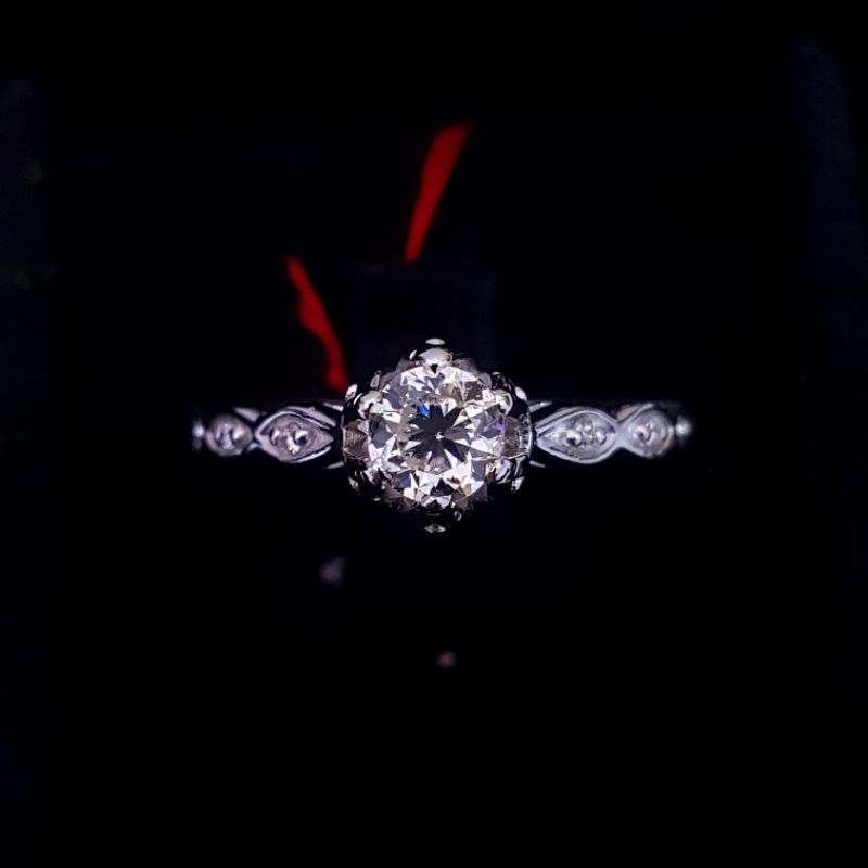 Cincin Berlian Emas putih 18K solitaire Fashion