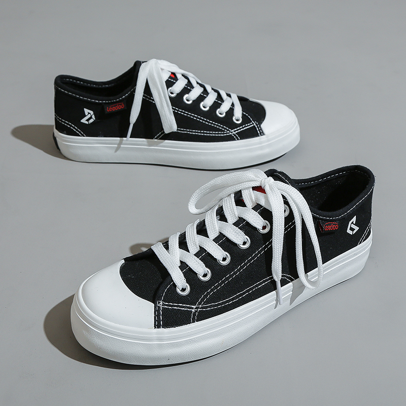 Toread Sepatu Kanvas Pria Casual Sneakers Fashion Simple Hitam Putih Sepatu Sekolah Terbaru MC308