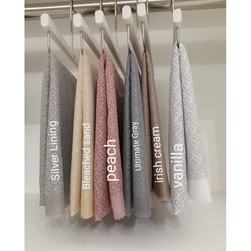 TAPIS SERIES SQUARE EMBOSSED by BUTTONSCARVES reguler java mellow buff