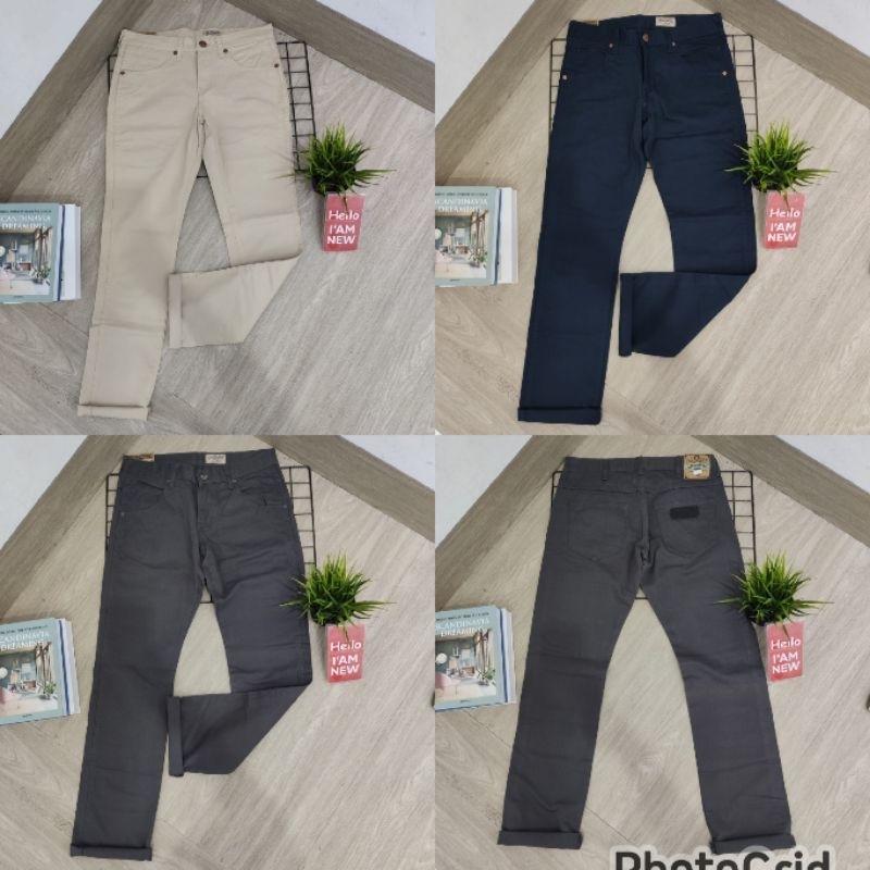 Celana Chinos Wrangler Original
