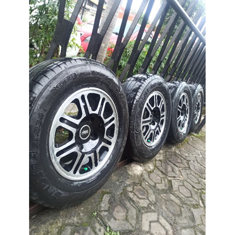 4 Velg R14 PCD 114+Ban 185/70 Avanza xenia futura cary kijang panther m2000 livina accent