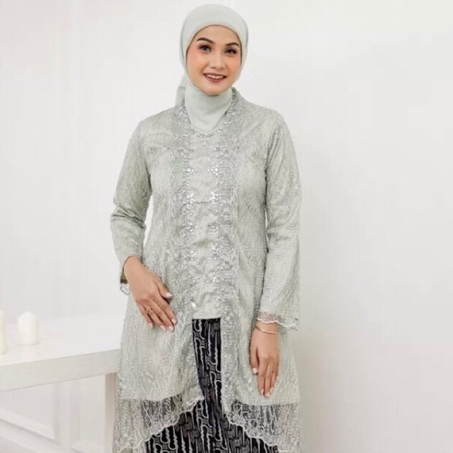[SEWA KEBAYA] Almahyralooks - Erina Tunik