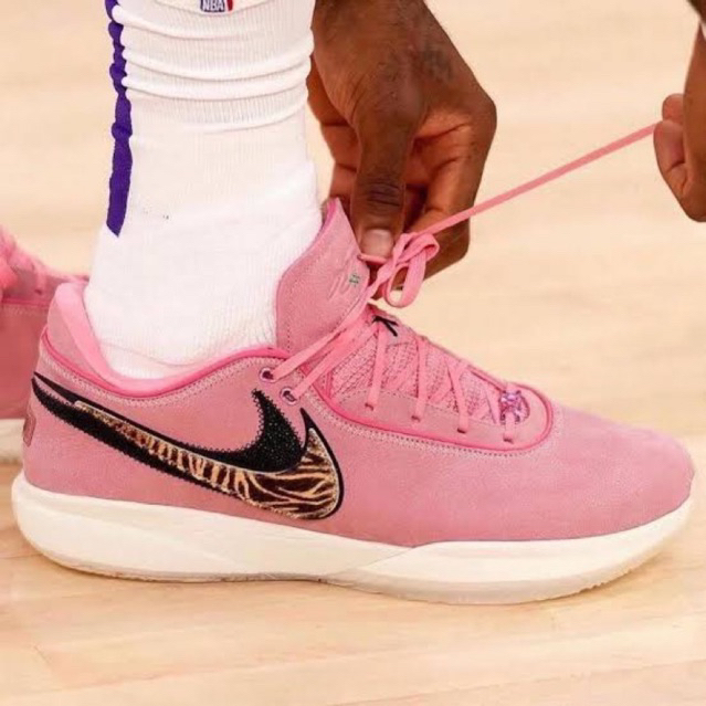 (Size 36-46) Lebron 20 South Beast Pink / Sepatu basket