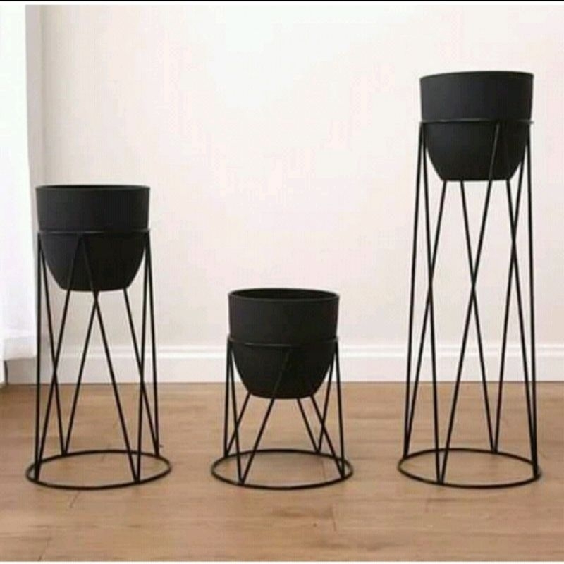 rak pot bunga besi | tatakan pot besi | standing pot besi |