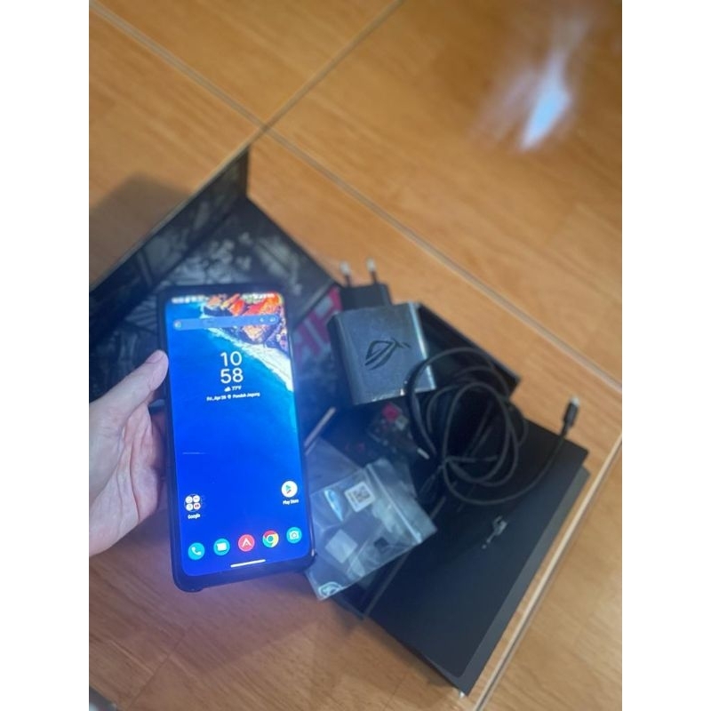 JUAL HANDPHONE ASUS ROG 5S 8/128 (5G) MASIH GARANSI RESMI
