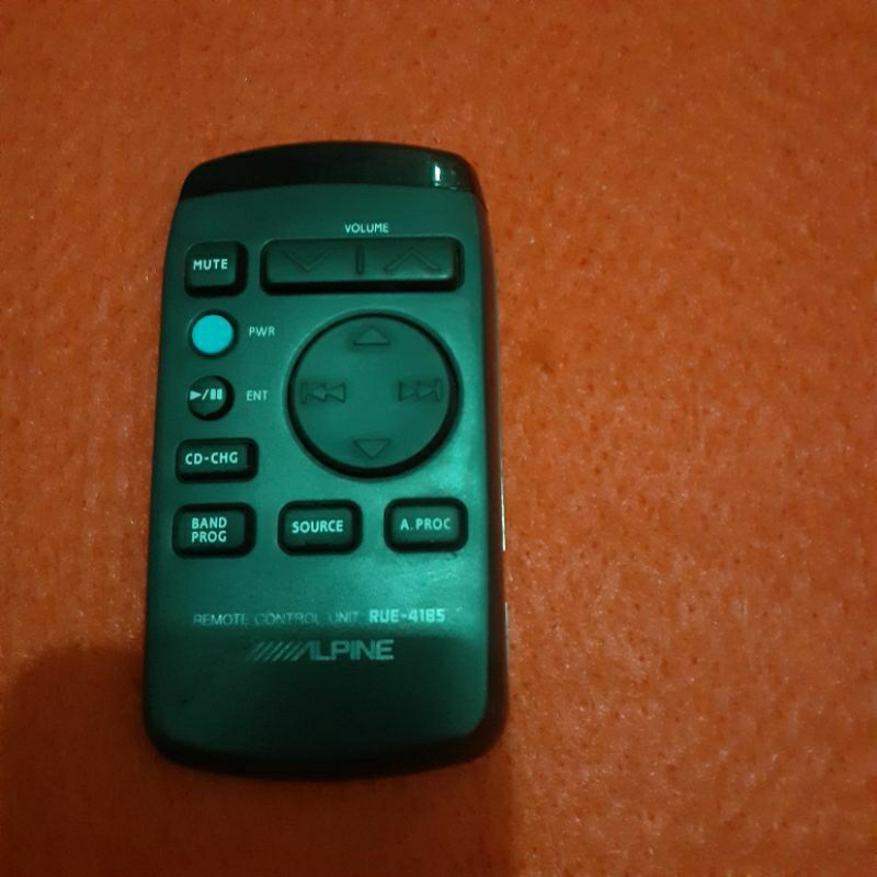 Remote Tape Mobil ALPINE Original Asli . RUE - 4185 .