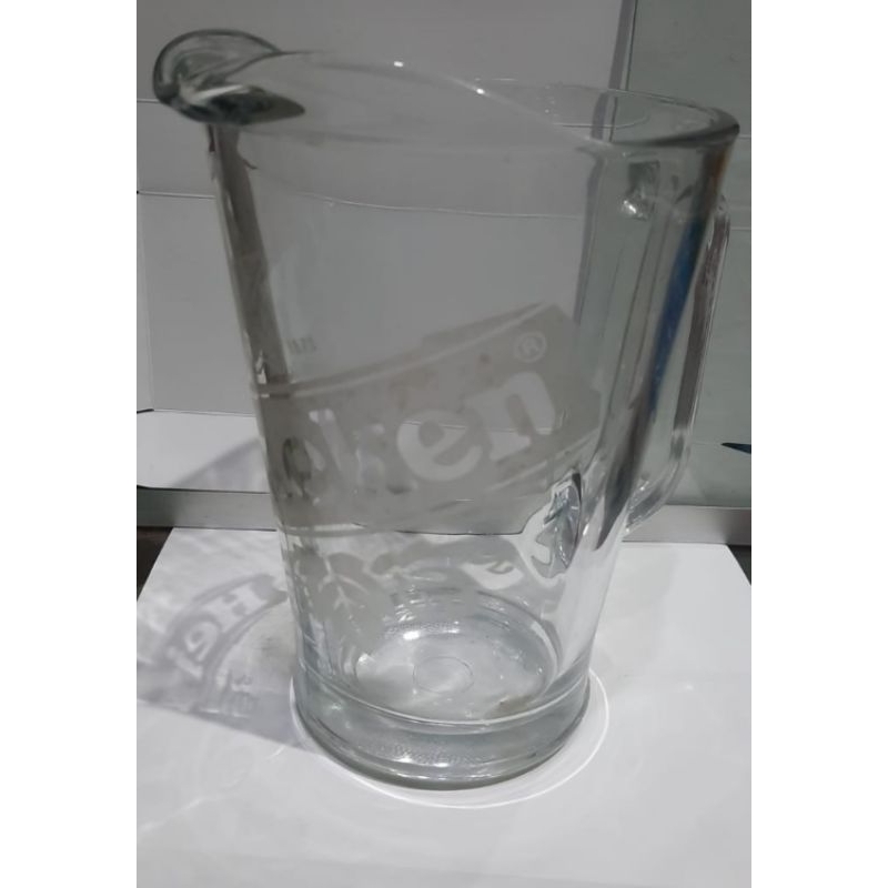 Pitcher heineken