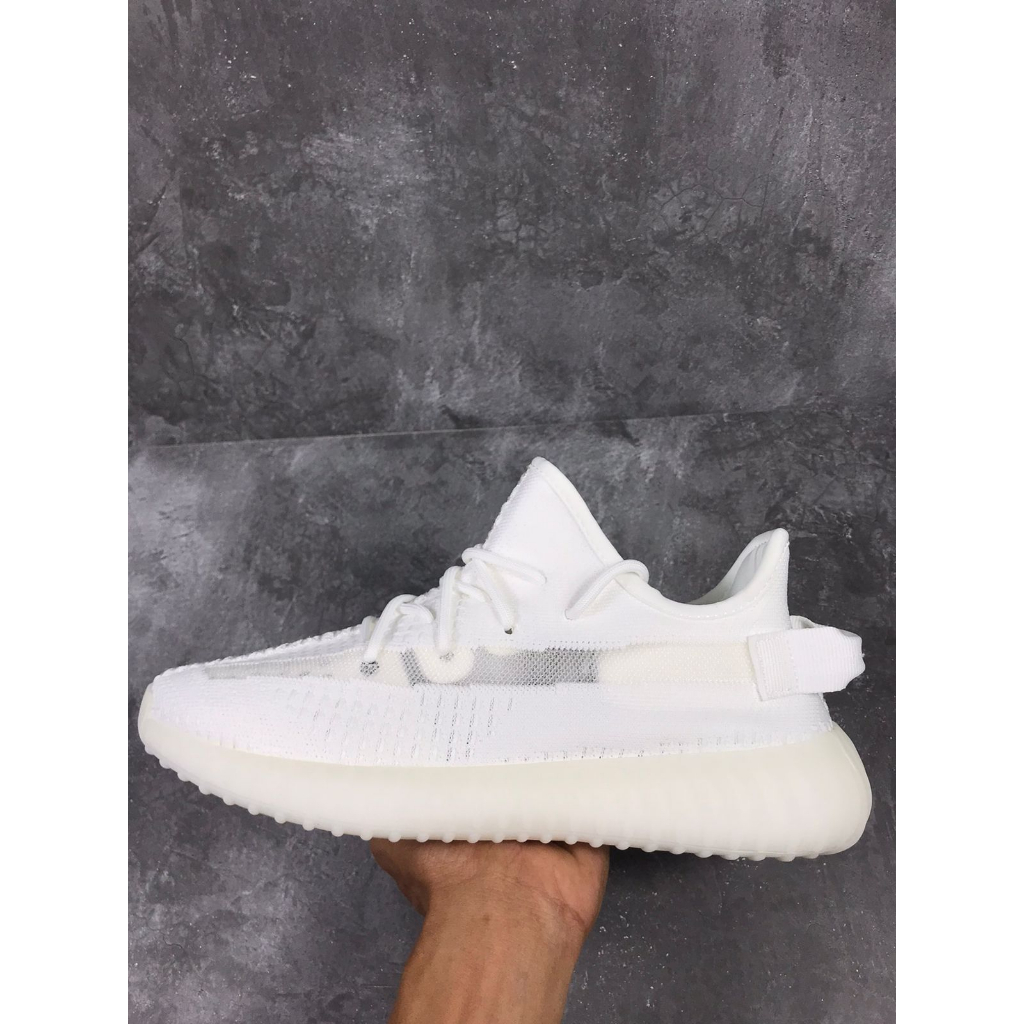 Yezzy 350 V2 Bone, 100% Real Pic.