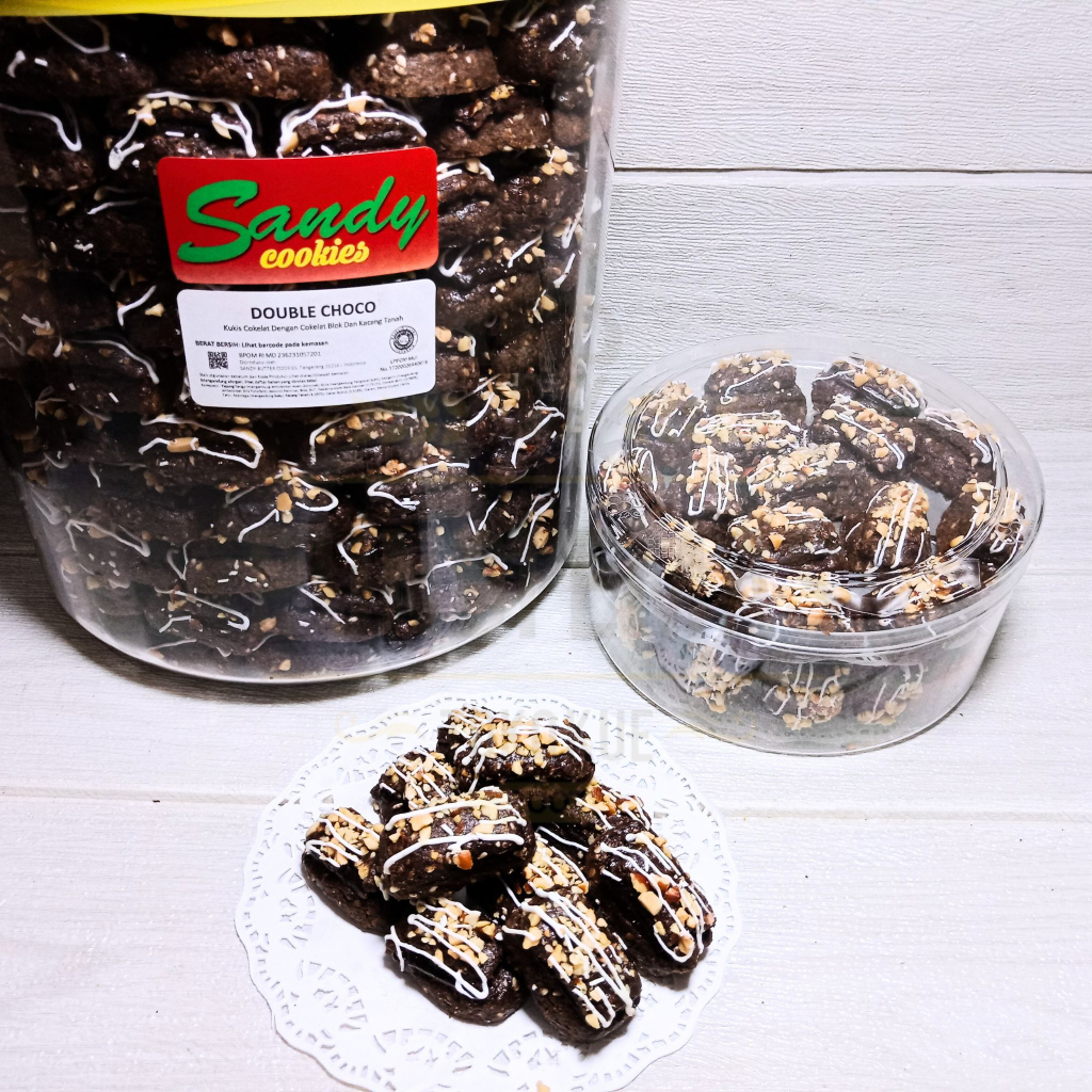 Double Choco / Cookies Dengan Cokelat Block Dan Kacang Tanah ( 1 Toples Uk 500gr )