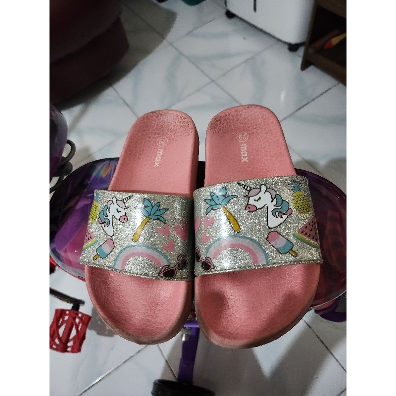 sandal selop anak Max Fashion