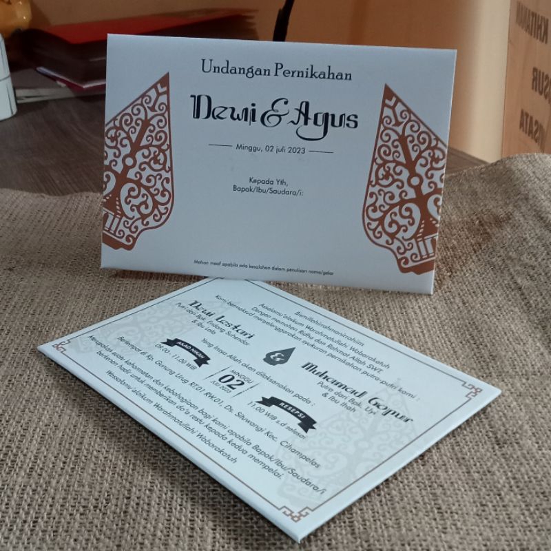 Undangan Hardcover murah simple unik & keren (UP 033)