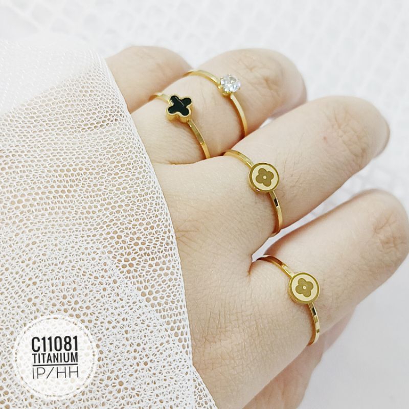 Cincin Titanium clover set 4 pcs gold C11081