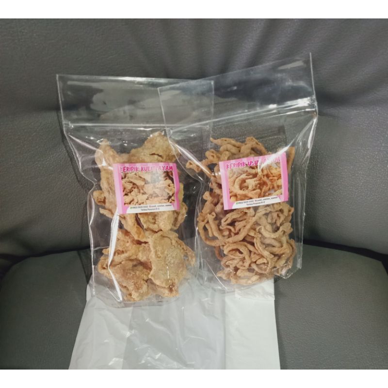 

Kripik Kulit Ayam 120gr + Kripsus 120gr