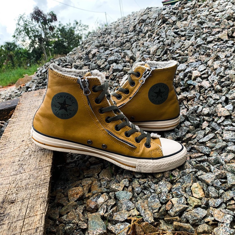 Sepatu Converse double zipper