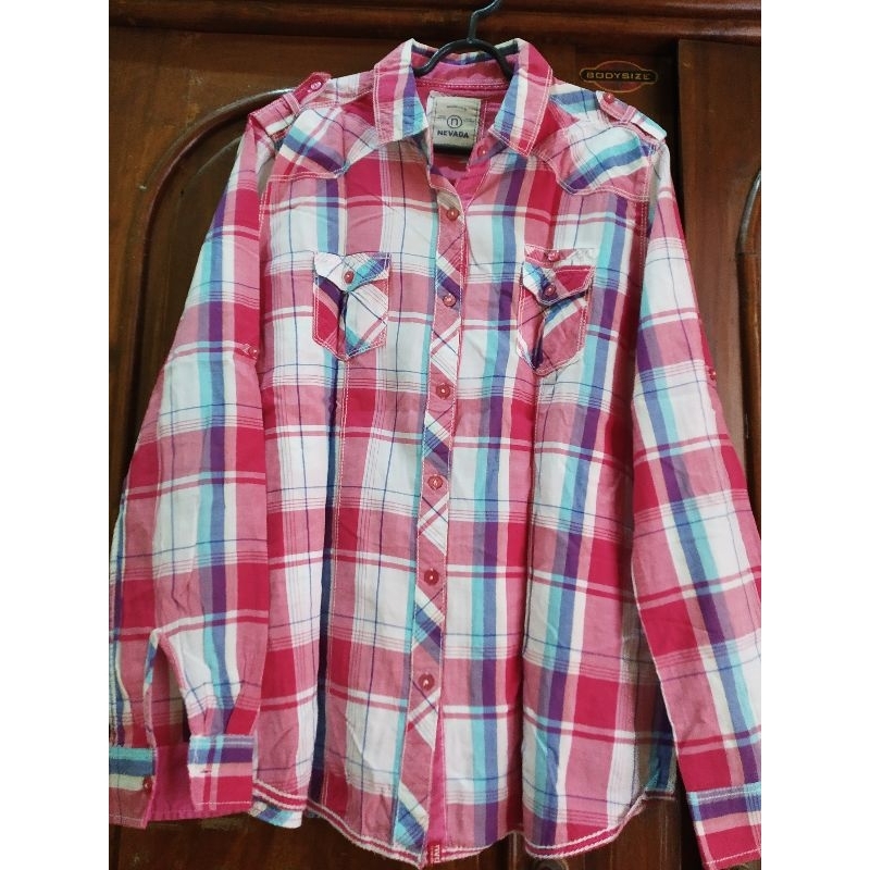 Kemeja Basic Kotak-kotak wanita pink Nevada, Preloved