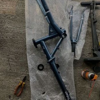 Frame sepeda lipat fnhon gust biru  disc 16 inch