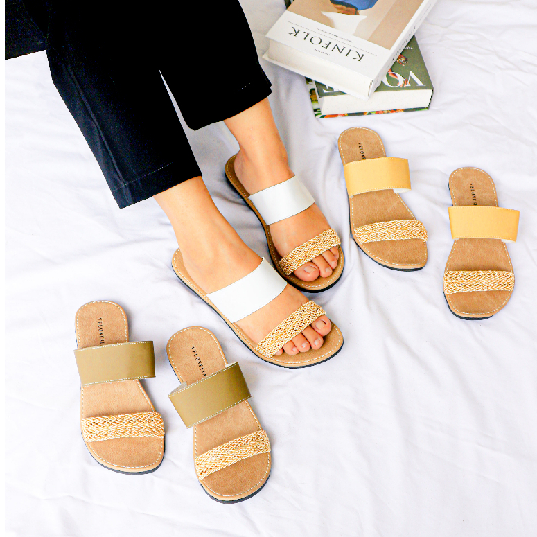 Sandal Kulit Wanita Sendal Kulit Sintetis Nonslip Sandal Slop Sandal Flat Sandal Wanita Anti Licin  Velonesia - Elena