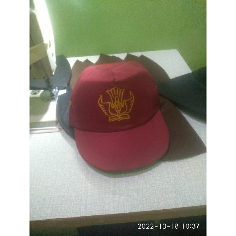 TOPI SD MERAH-MERAH SABLON