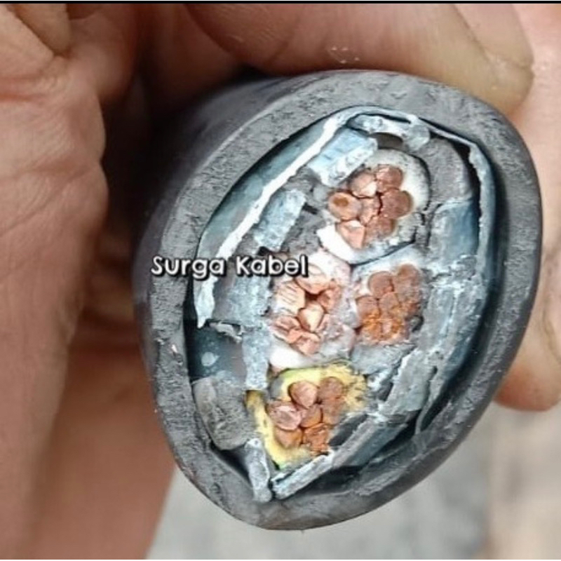 NYFGBY 4×16 mm SUPREME