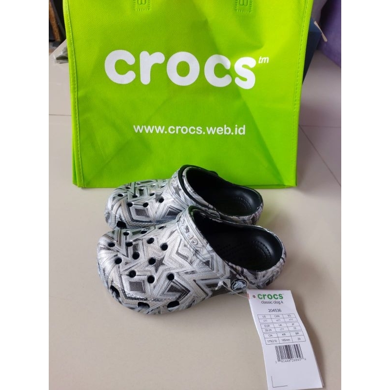 Sandal Crocs Classic Clog kids motif / Sandal anak crocs Classic clog Motif