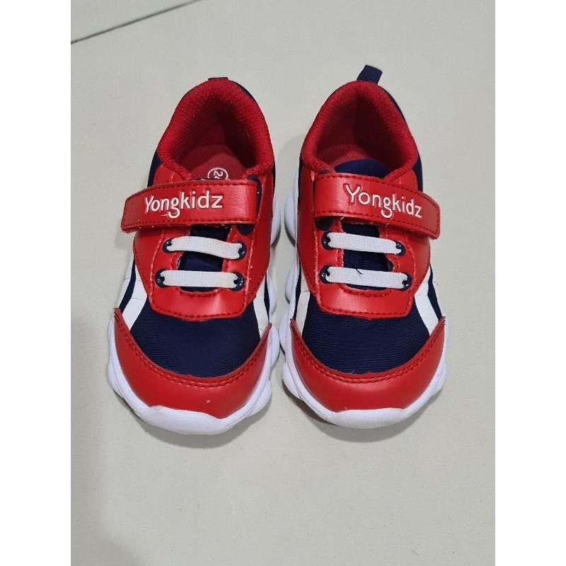 PRELOVED SEPATU ANAK YONGKIDZ BY YONGKI KOMALADI