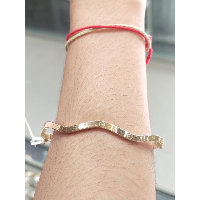 Gelang Cartier gelombang