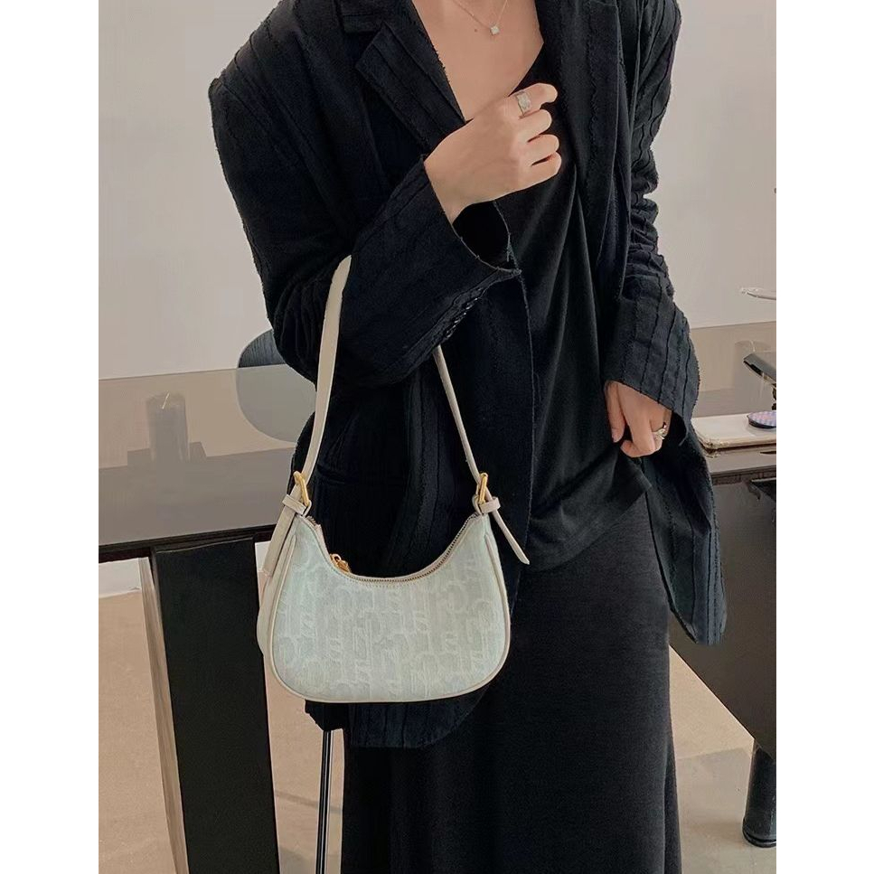 Tas Selempang Wanita Cewek Rantai Bag FT77 ukuran size 22 x 7 x 10 cm