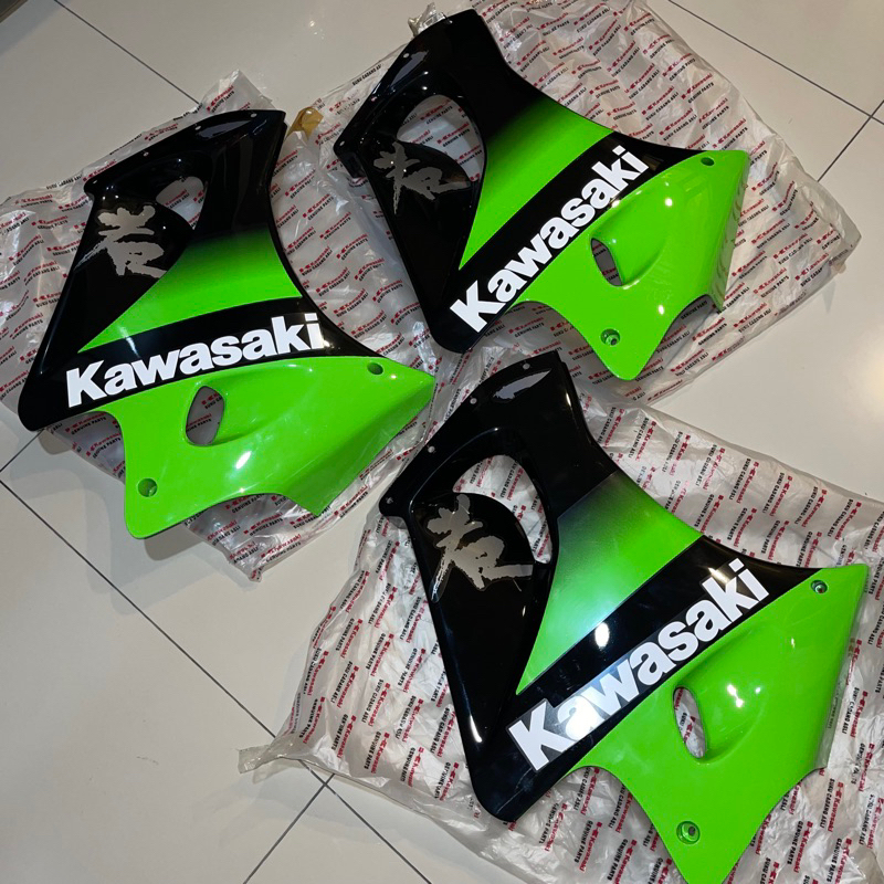 FAIRING KANAN NINJA RR OLD SE GEN 3-4 ASSY.